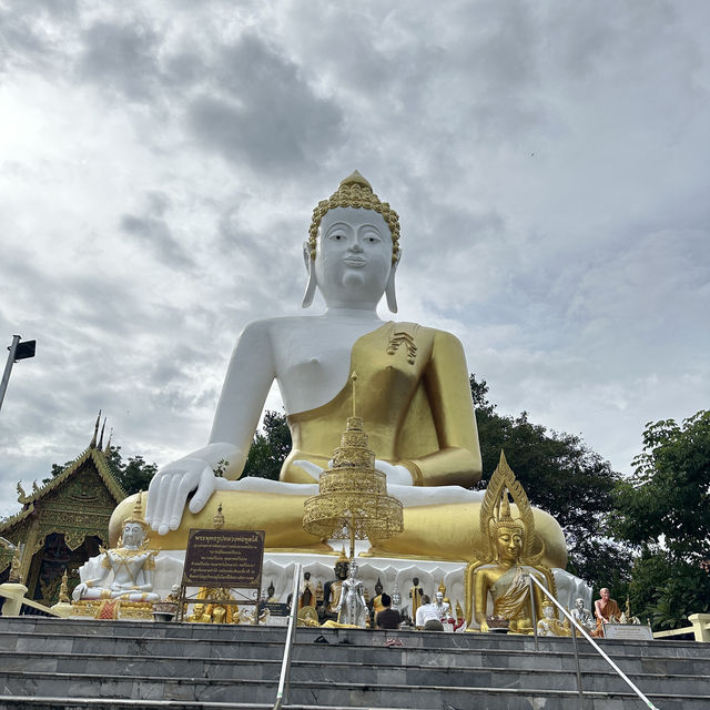 📍กราบหลวงพ่อทันใจวัดพระธาตุดอยคำ เชียงใหม่🙏