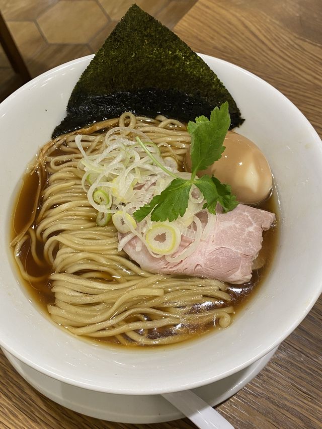 大阪堺筋本町の船ビル地下にある本町製麺所中華そば工房