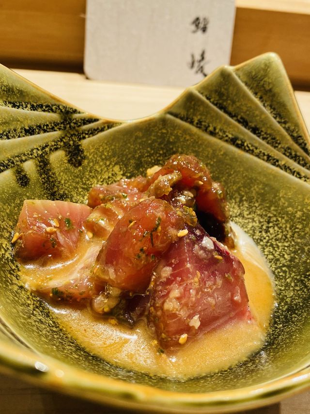 「追尋味覺極致的壽司饗宴 - 鮨崚的omakase之旅」