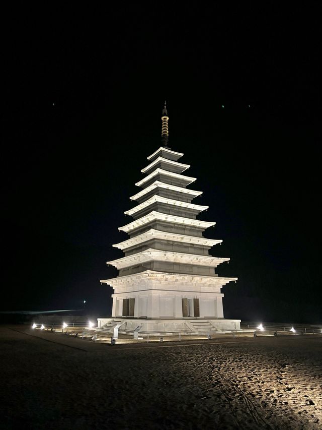 익산 대표 문화유적지 미륵사지의 야경✨💛