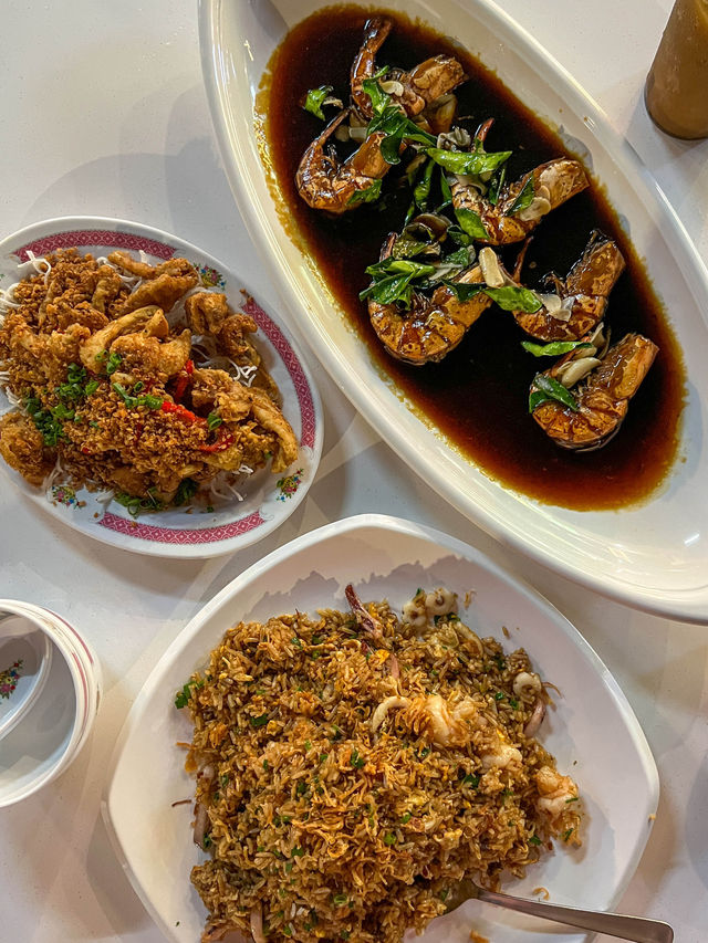 Authentic Hong Kong Seafood in Singapore 🦀