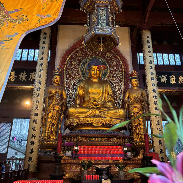 A Must-see Temple in Hangzhou: Lingyin Temple