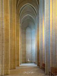 Grundtvig’s Church… พาไปชมโบสถ์แนวเอ็กเพลสชันนิสชื่