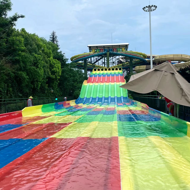 【泰國普吉島】布吉熱帶風暴水上樂園：刺激好玩、熱帶風情，永難磨滅的回憶