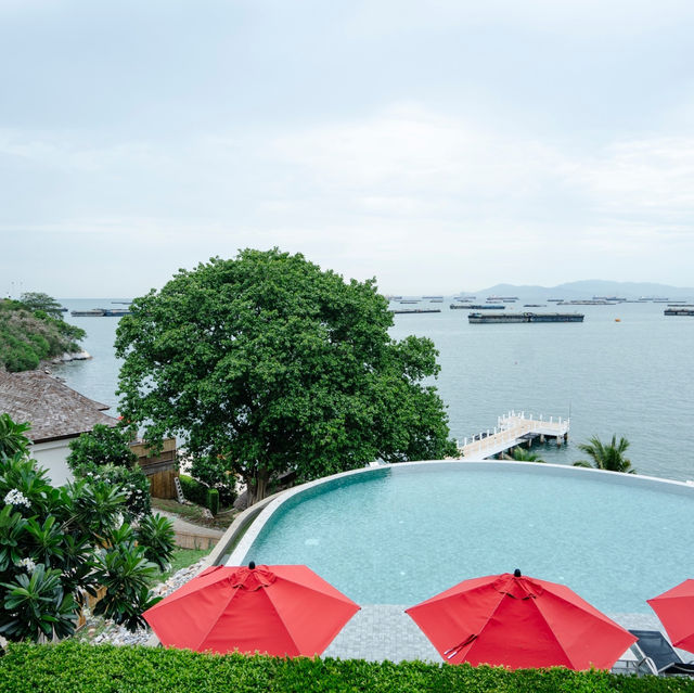 ✨จัดจ้านย่านศรีชัง! โรงแรมวิวสุดจึ้ง ติดทะเล