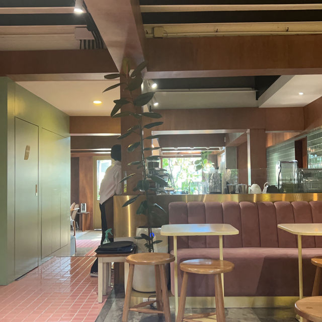 คาเฟ่ Little Hide Out Cafe