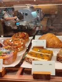 Roots Café คาเฟ่เปิดใหม่สไตล์โฮมมี่ ย่านราชเทวี