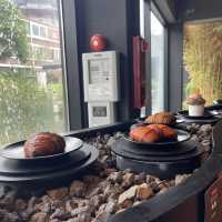 【首爾Rain report】Tea Time! 牛角包+黑芝麻latte 