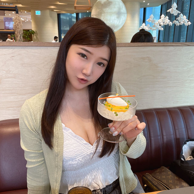 「Delish Kitchen by ALOT」：啟德商場的藝術餐廳，口碑一流！
