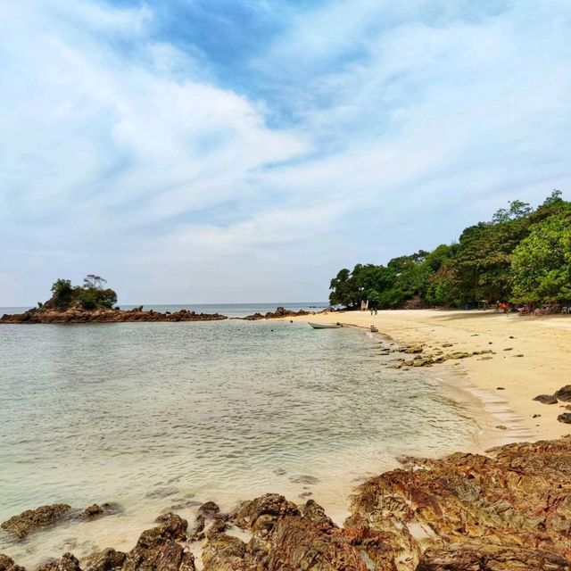 🇲🇾 Kapas Island: Your 10-Minutes Escape to a Tropical Paradise