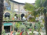 Cafe Laura Bar and Restaurant-หินกอง