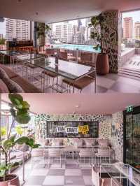 Staycation@Public House โรงแรม Vibes ดีใจกลางกรุง