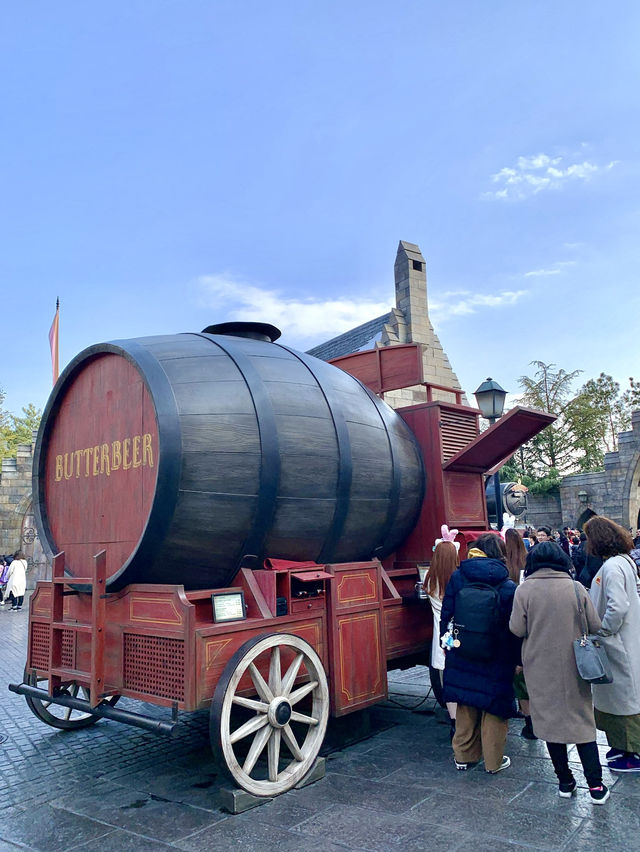 Butterbeer เครื่องดื่มยอดฮิตโซนแฮร์รี่ พอตเตอร์