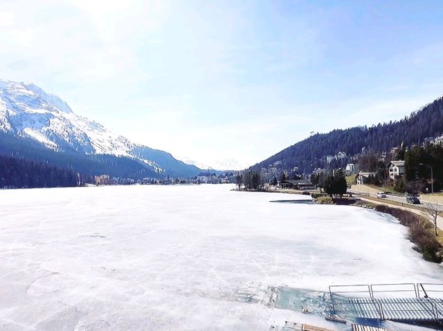 高山湖泊漫步體驗
