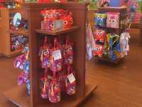 ร้านขายของ Elmo’s : Sesame Street Kid’s Store