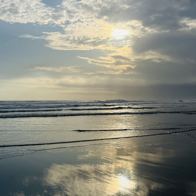 A Solo Surfer’s Paradise