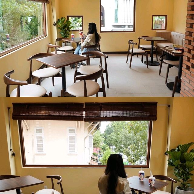 KOI CAFÉ