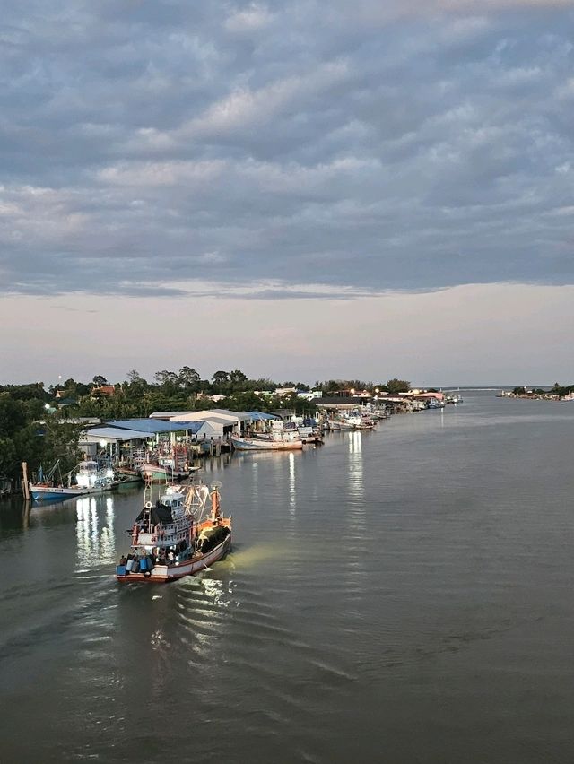 สะพานข้ามแม่น้ำหลังสวน จังหวัดชุมพร
