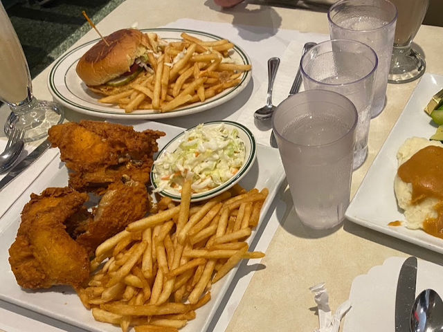 Fries, Shakes, and Nostalgia: A Pit Stop at Mel’s Drive-In