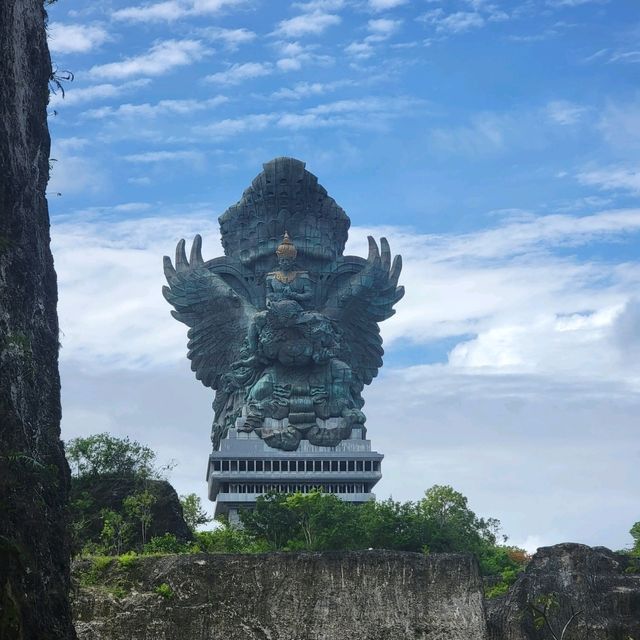神鷹廣場