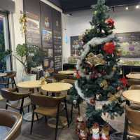 Sipping Christmas Joy at Five Leaf Coffee