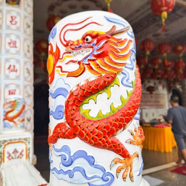 วัดฉื่อฉาง (慈善寺)