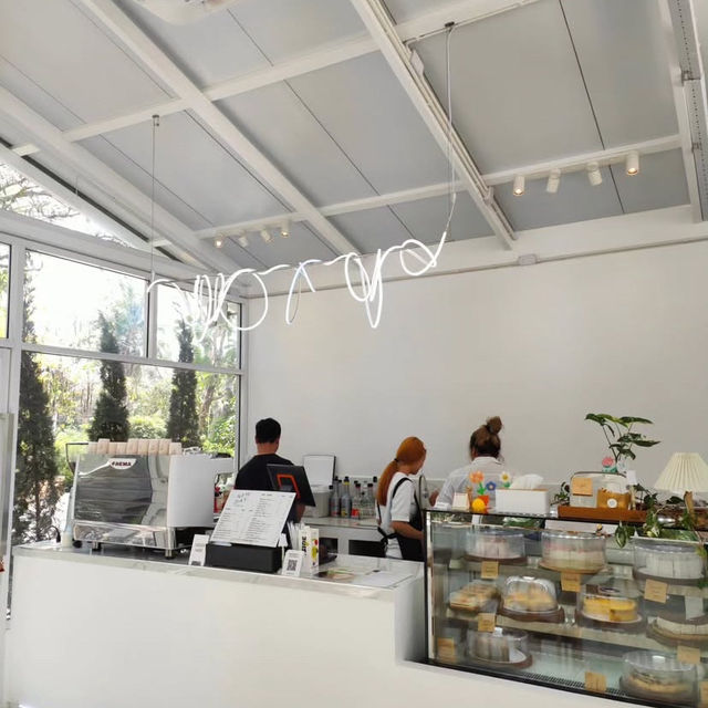 New day cafe bakery space 