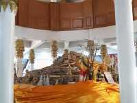 กราบสักการะ หลวงพ่อผาเงา วัดเก่าแก่เมืองเชียงแสน