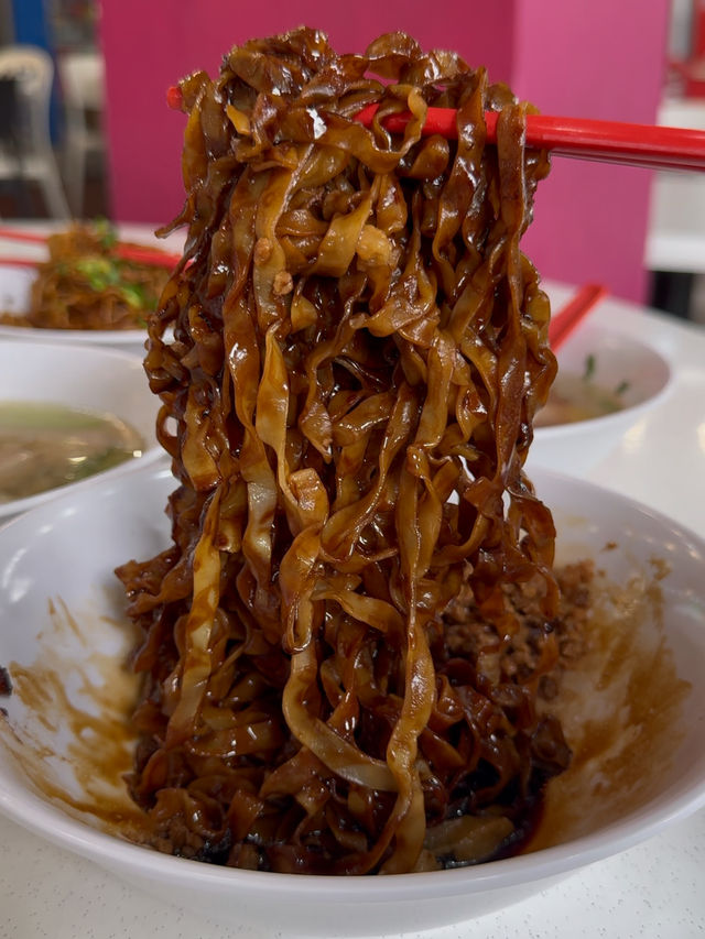 Legacy Pork Noodles: KL-Style Zhu Rou Fen in Ang Mo Kio