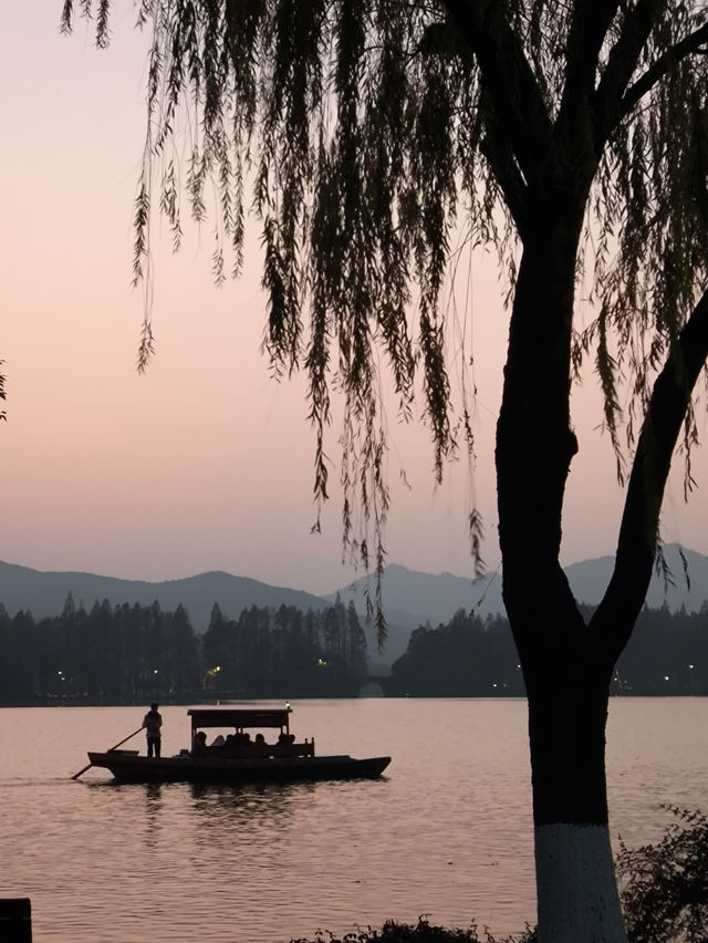 Sunset around West lake, Hangzhou