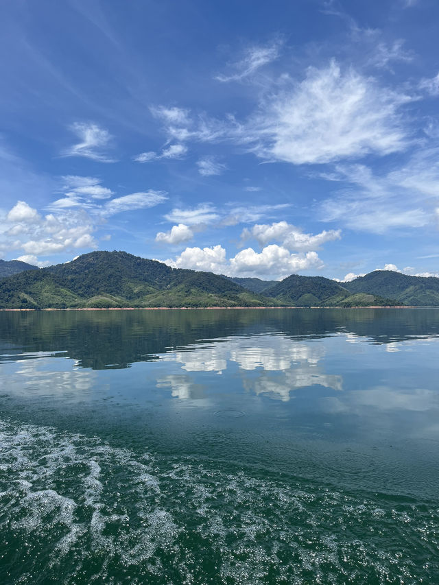 เกาะชามิตร สันติ2