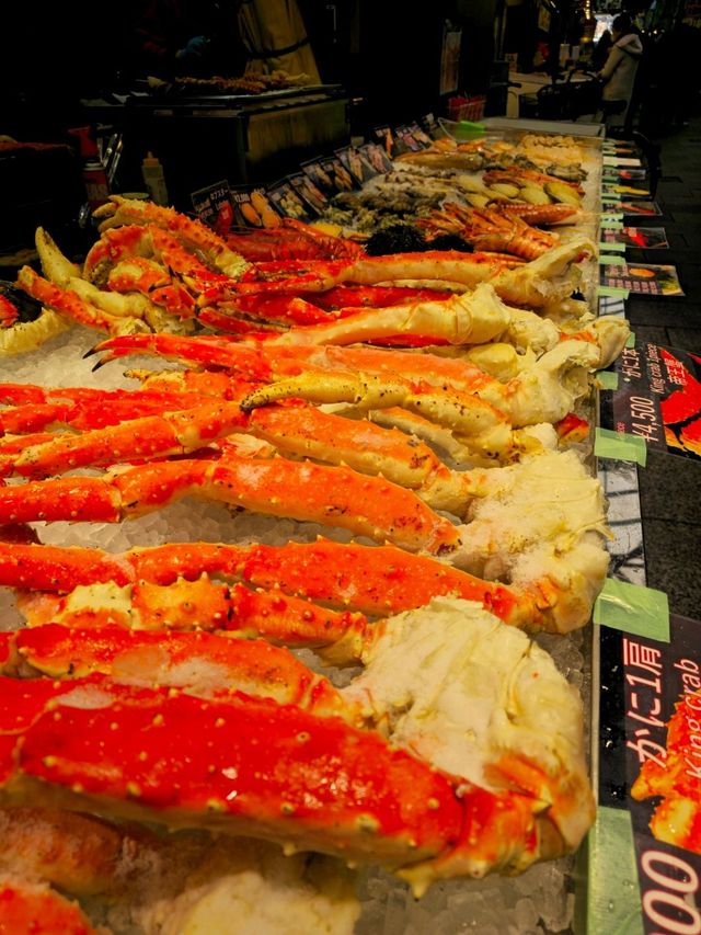 大阪黑門市場‐品嚐日本新鮮海產的最佳地方😋🤍