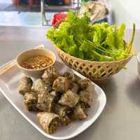 มุกดา ก๋วยเตี๋ยวไก่บ้าน