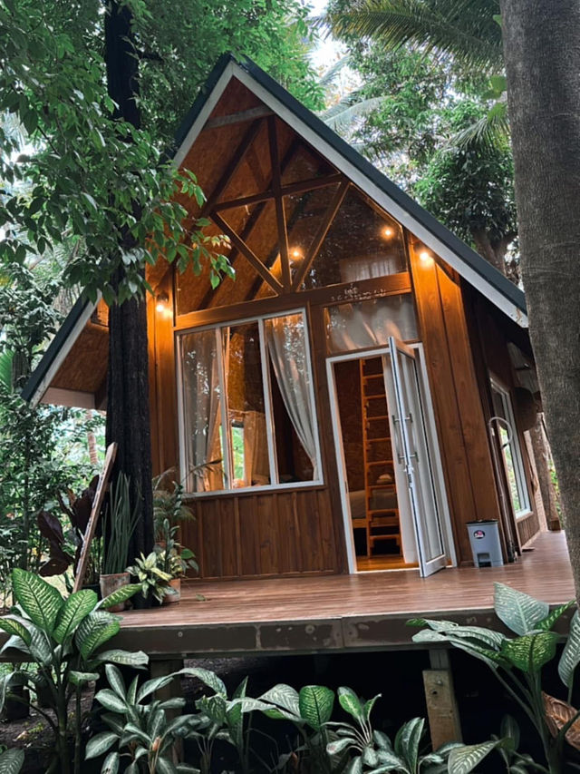 ที่พักติดริมธารทองผาภูมิ