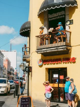 The largest city on the Yucatan Peninsula! Merida 🇲🇽🌿💘