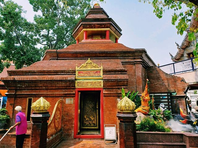 泰國曼谷湄南河畔跨河大橋博物館皇家古跡寺廟一日遊行程，曼谷地標性景點，適合打卡拍照📸