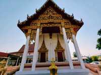 泰國曼谷湄南河畔著名古跡皇家寺廟景點：Wat Thong Nai，暹羅文化藝術風格寺廟建築，適合打卡拍照📸