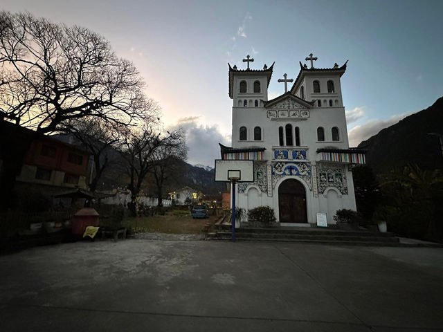 Discover the northwestern of Yunnan, China.