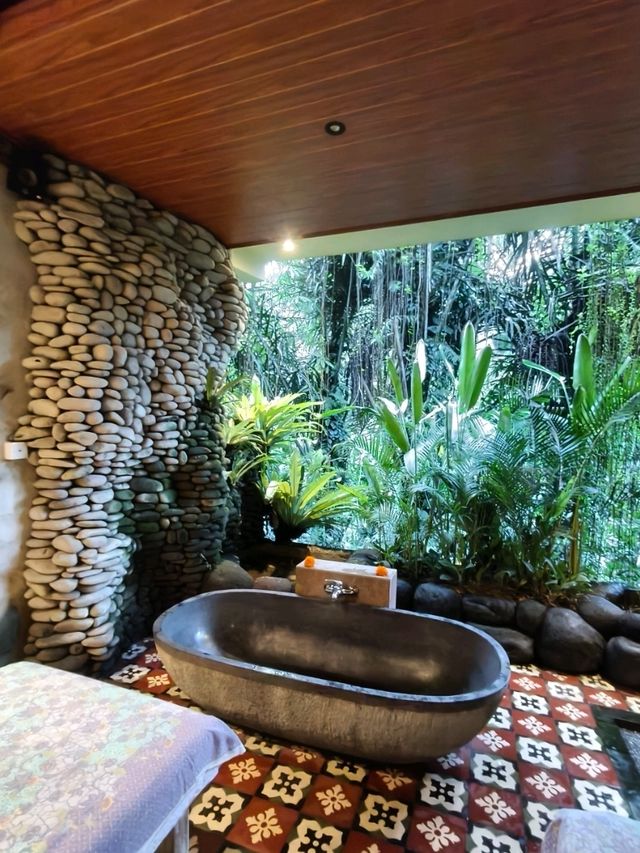 🇮🇩 Unique but Unpleasant Spa Day🤣Green Tara Spa 