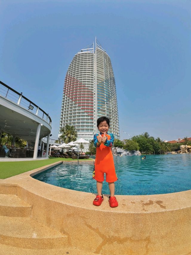 งานวัดริมทะเลที่พัทยา