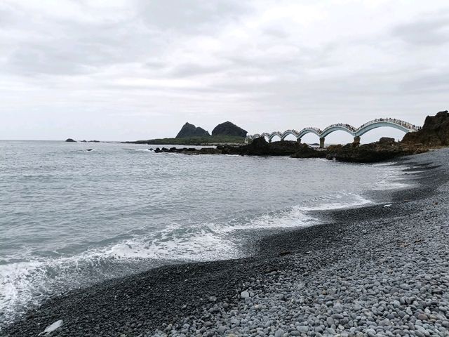 台東景點-三仙台，橋上拍照也很美~