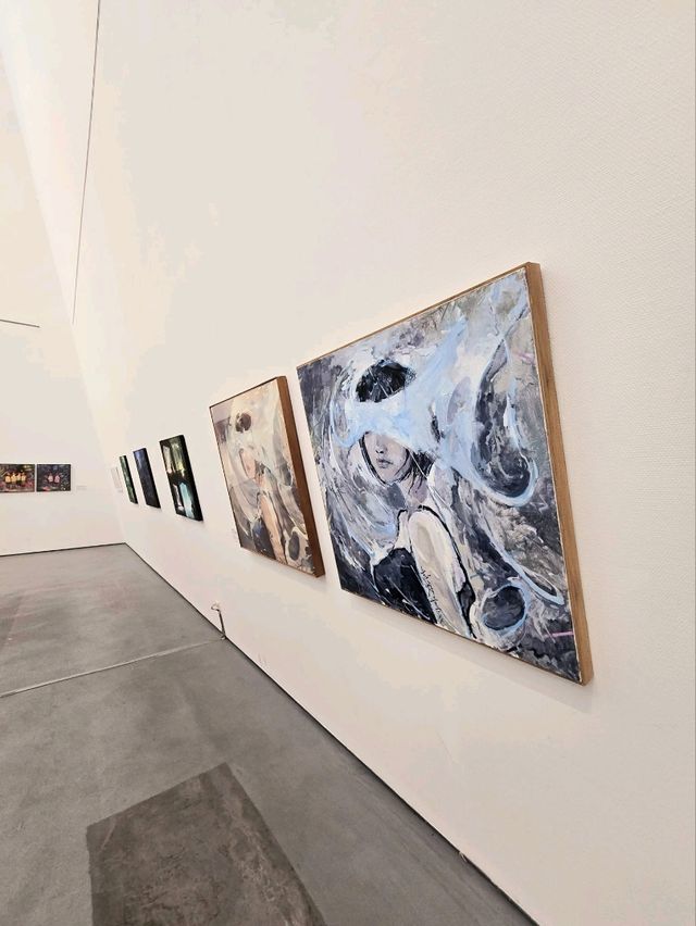 油畫村旁的美術館