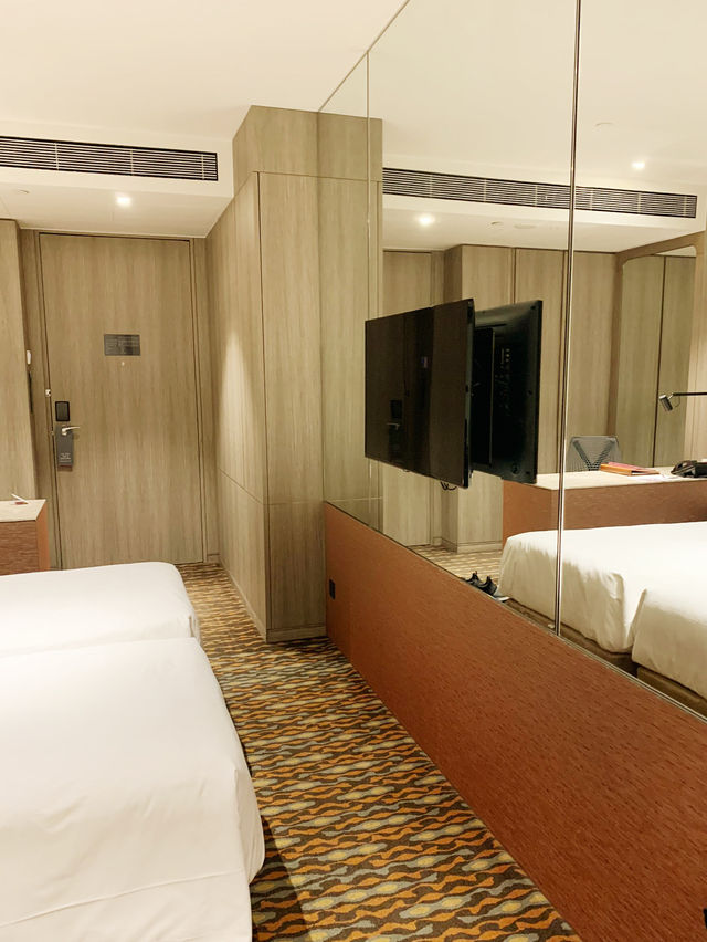 轉機也能是享受：Crowne Plaza Changi Airport 的靜謐奢華體驗