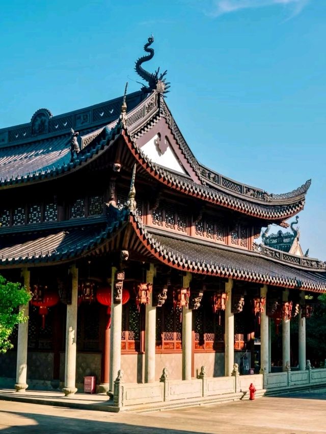 Chenghuang Temple: A Masterpiece of Craftsmanship and Culture