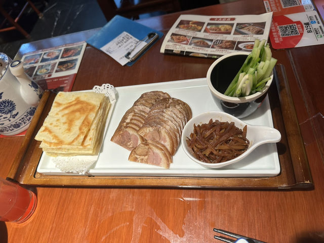 必訪的京味張烤鴨店（皇庭廣場店）