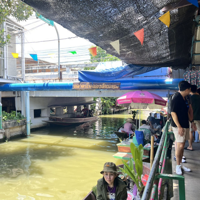 ตลาดน้ำคลองลัดมะยม