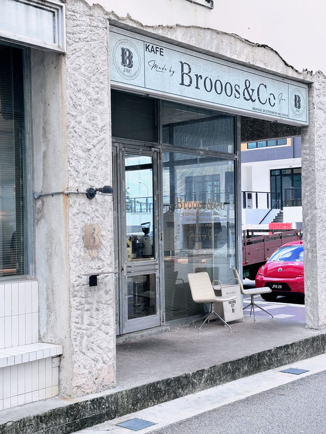 Sweet Sips & Cozy Vibes at Brooos & Co by JWC ☕🍰🌿