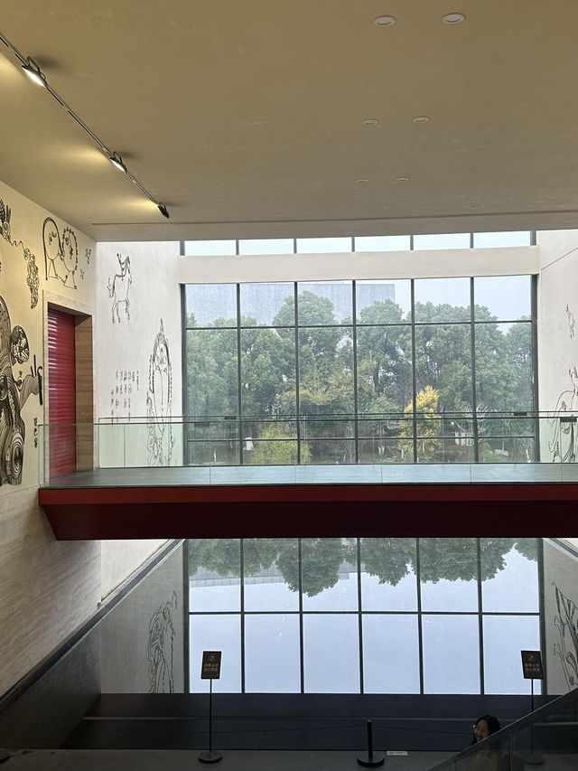 李自健美術館值得一去
