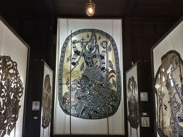 Nang Yai (Shadow Puppet Theatre)