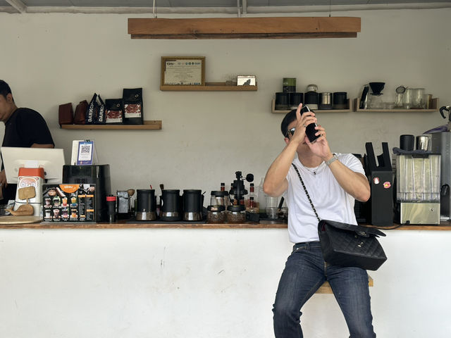 Sleepless Slowbar Coffee สโลว์บาร์สุดชิคในแปดริ้ว